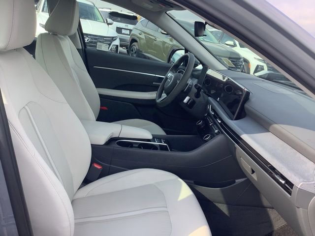 Used 2025 Hyundai Sonata SEL AWD/4WD image 29