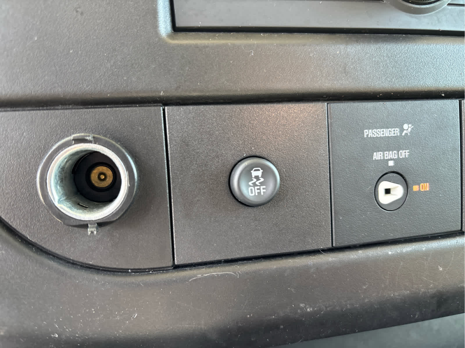 Used 2021 Chevrolet Express 3500 w/ Driver Convenience Package image 16