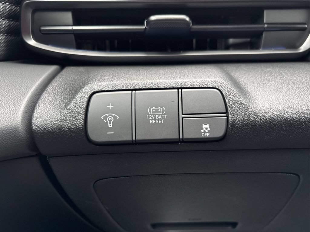 New 2026 Hyundai Elantra SEL FWD image 38