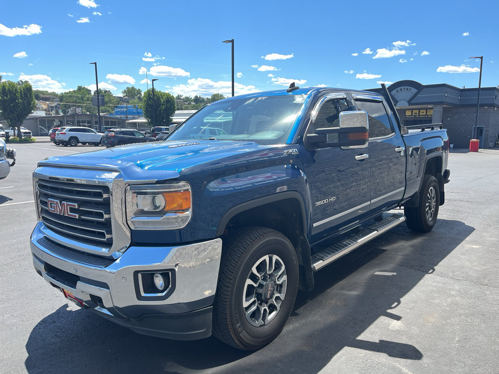 Used 2016 GMC Sierra 3500 SLT w/ Driver Alert Package AWD/4WD image 3