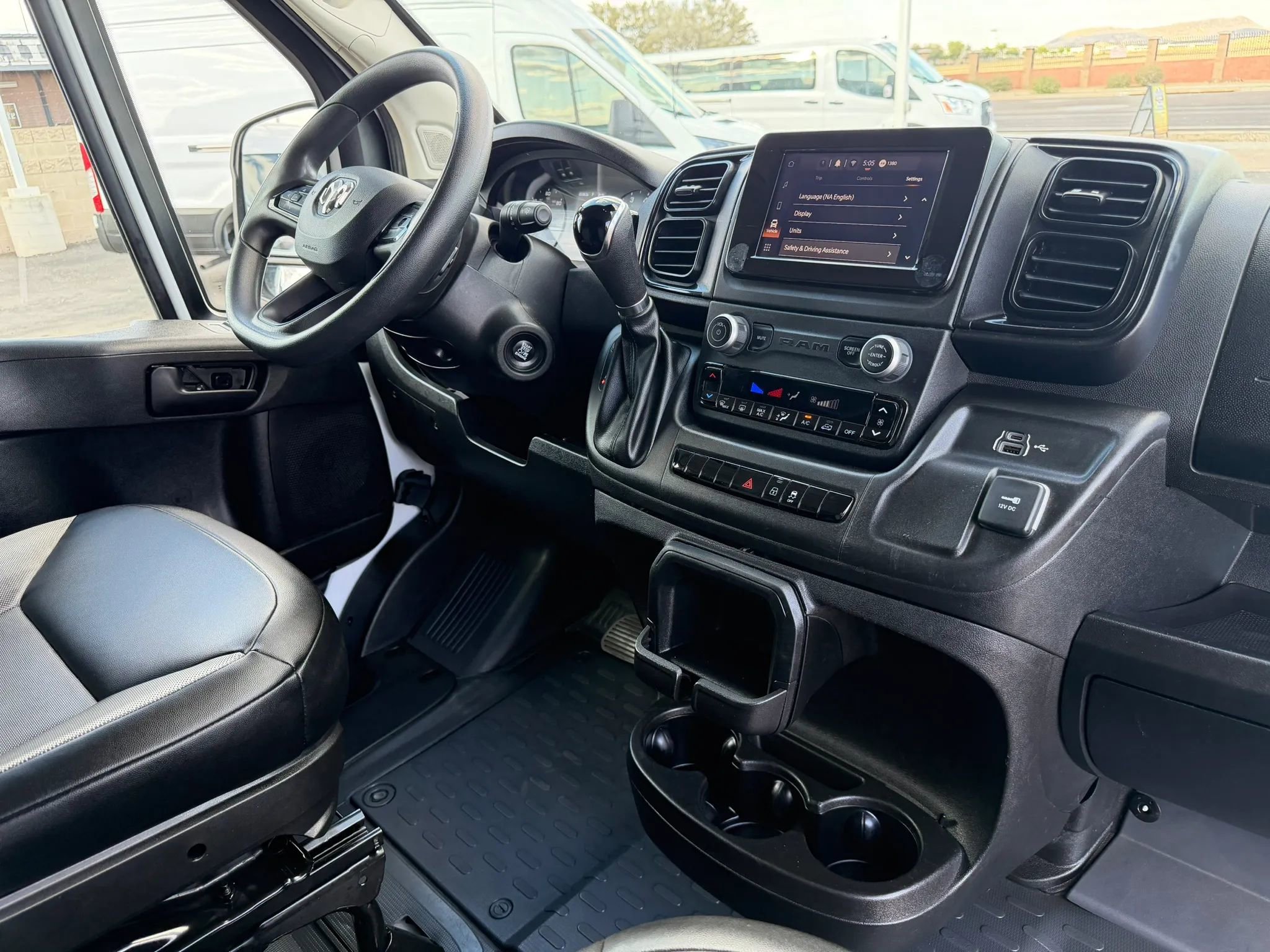Used 2023 RAM ProMaster 2500 FWD image 15