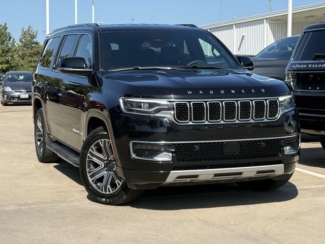Used 2024 Jeep Wagoneer L Series II RWD image 2