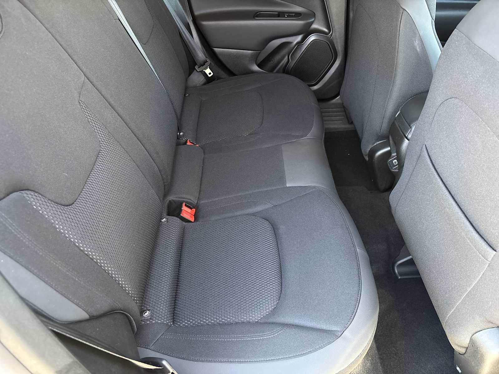 Used 2020 Jeep Renegade Altitude w/ UConnect 8.4 Nav Group image 17