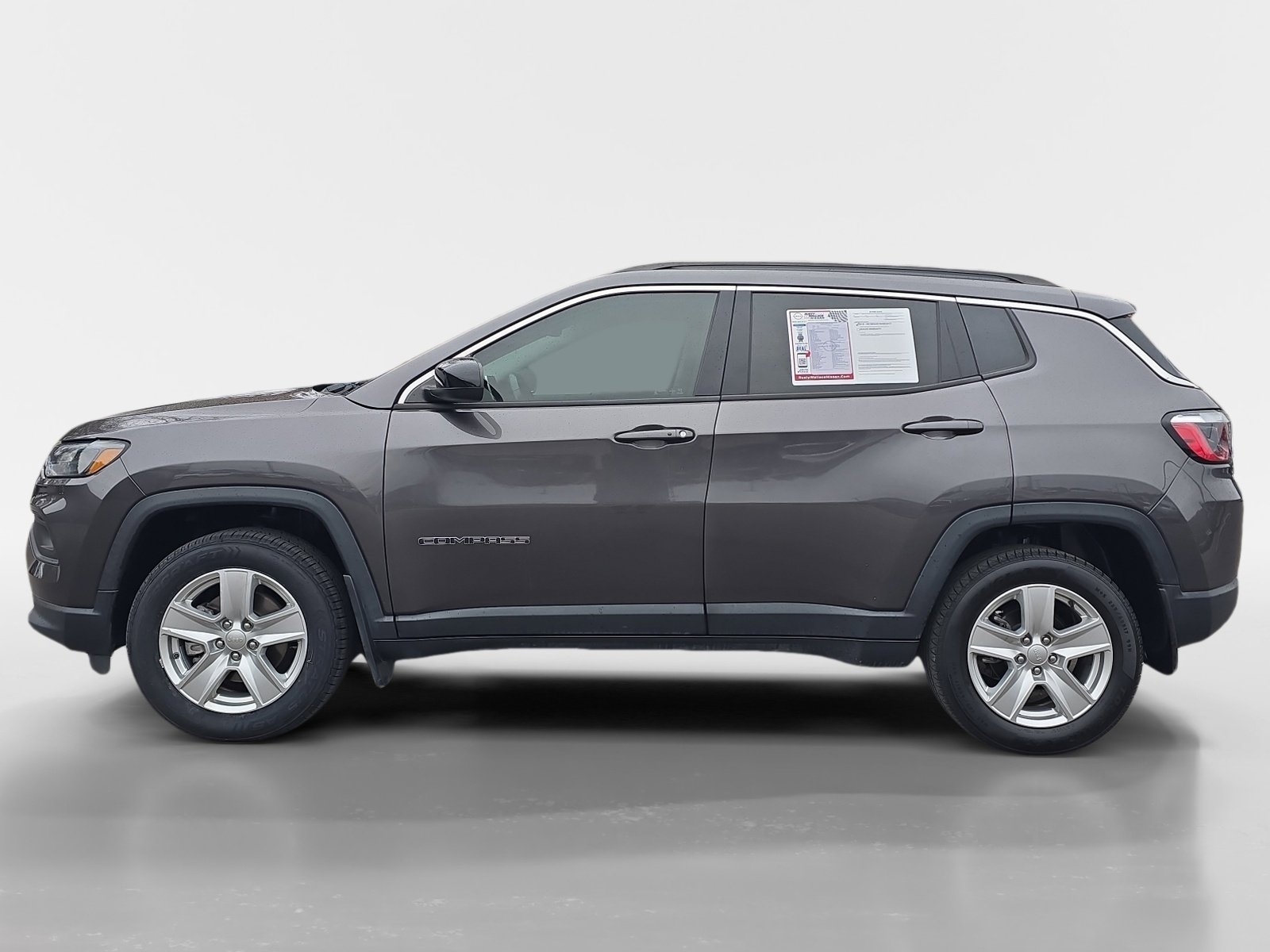 Used 2022 Jeep Compass Latitude w/ Convenience Group image 2