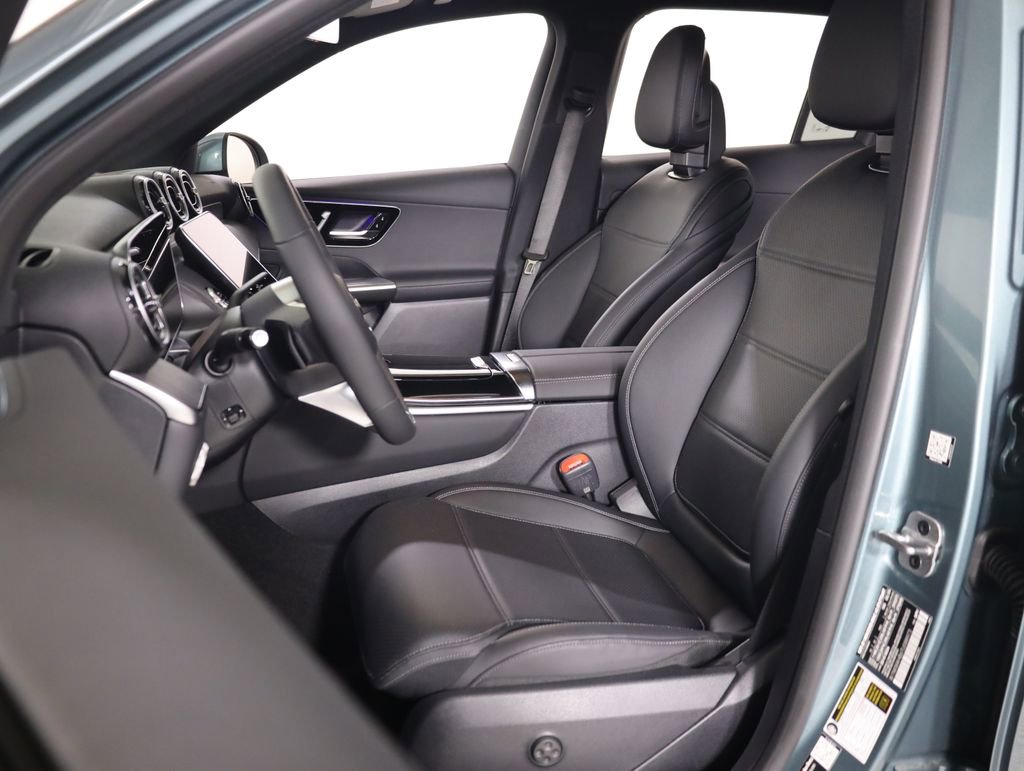 Used 2026 Mercedes-Benz GLC 300 4MATIC image 27