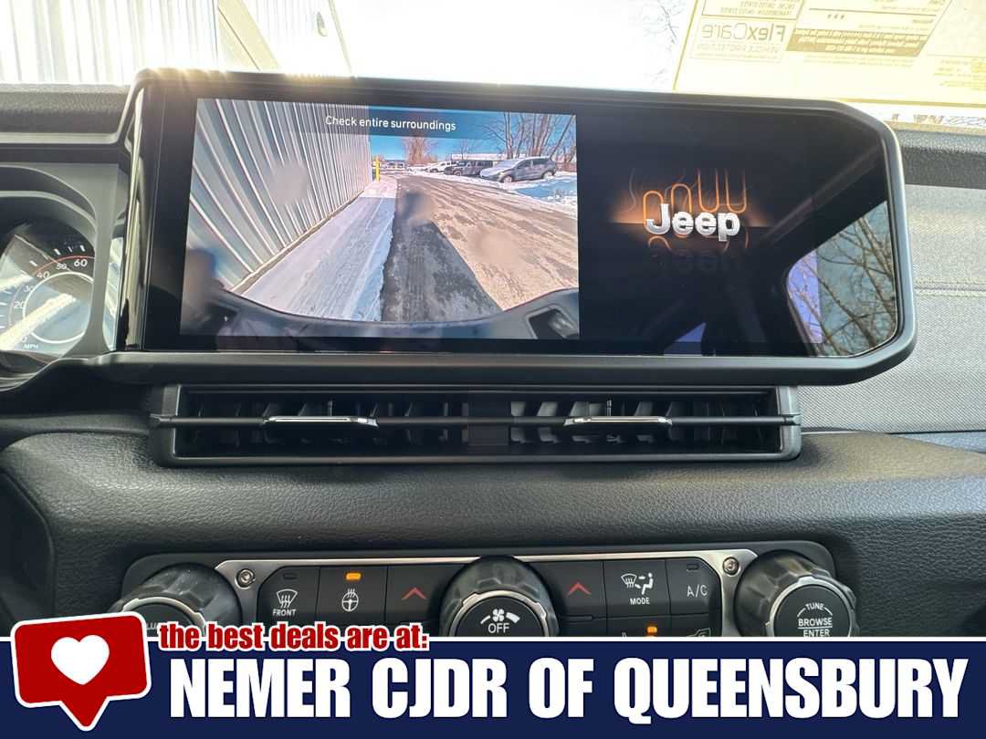 New 2026 Jeep Gladiator Sport AWD/4WD image 17