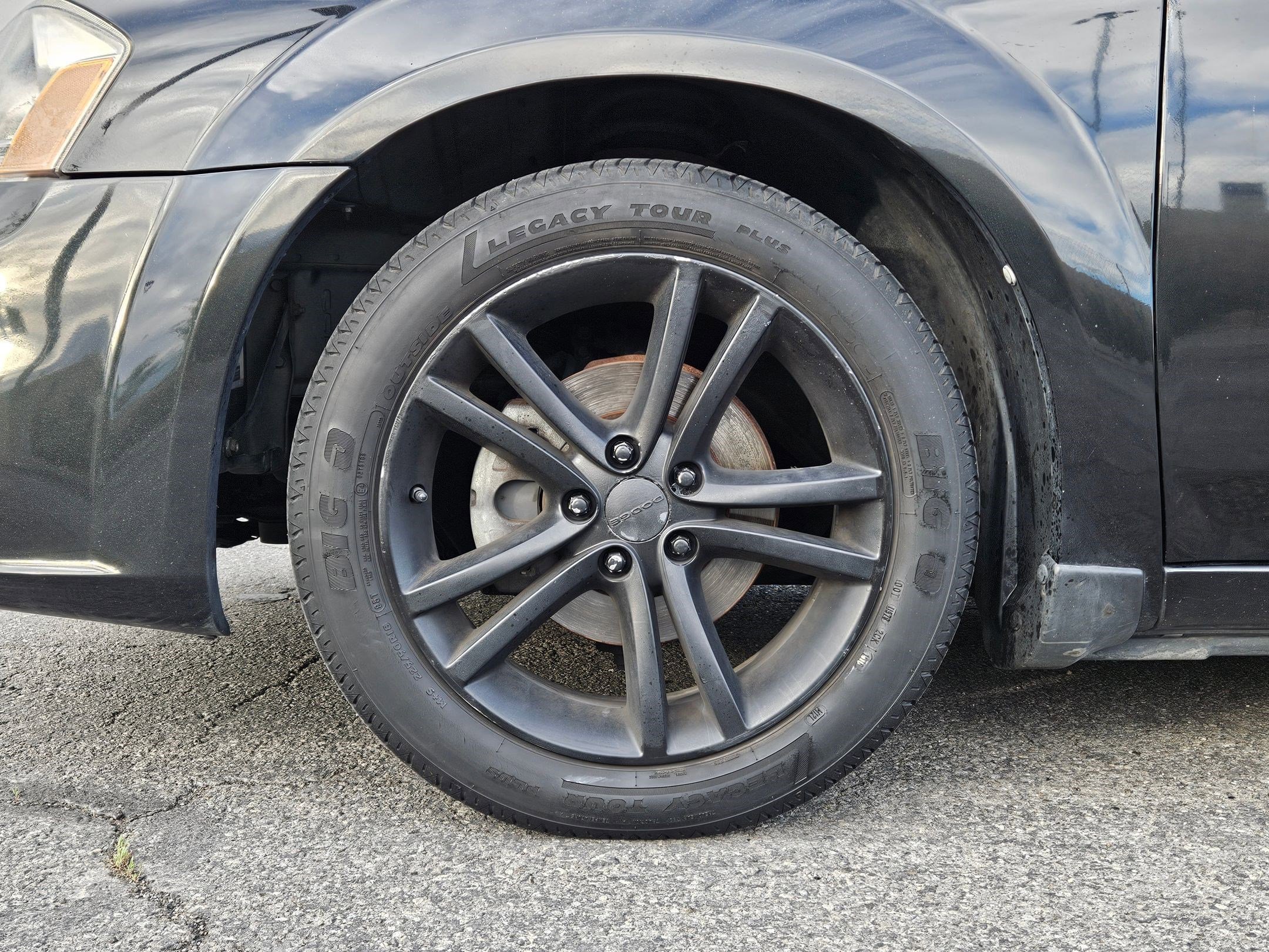 Used 2011 Dodge Avenger Heat FWD image 13