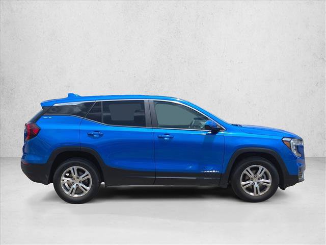 Used 2024 GMC Terrain SLE AWD/4WD image 4