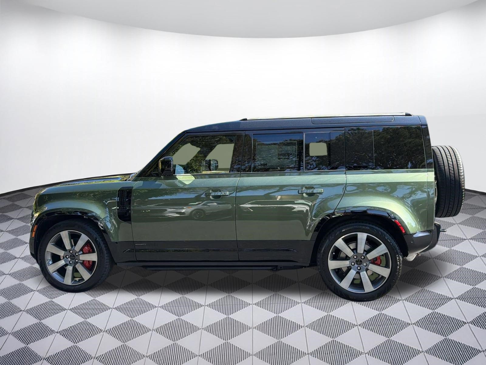 New 2026 Land Rover Defender 110 X AWD/4WD image 2