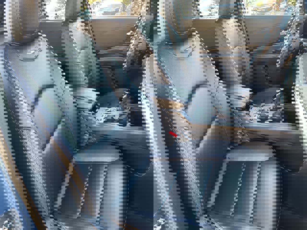 Certified 2024 Cadillac XT4 Sport w/ LPO, Floor Liner Package image 14