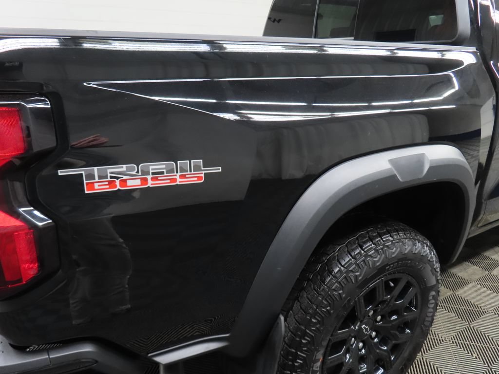 Used 2024 Chevrolet Colorado Trail Boss w/ Advanced Trailering Package AWD/4WD image 37