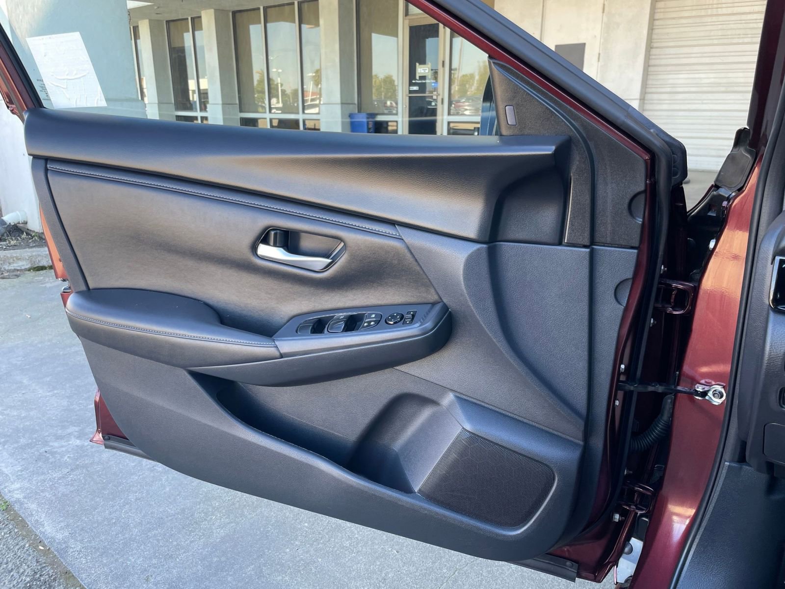 Used 2025 Nissan Sentra SV image 18