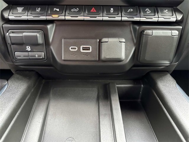 Used 2023 GMC Sierra 2500 AT4 w/ AT4 Premium Plus Package image 23