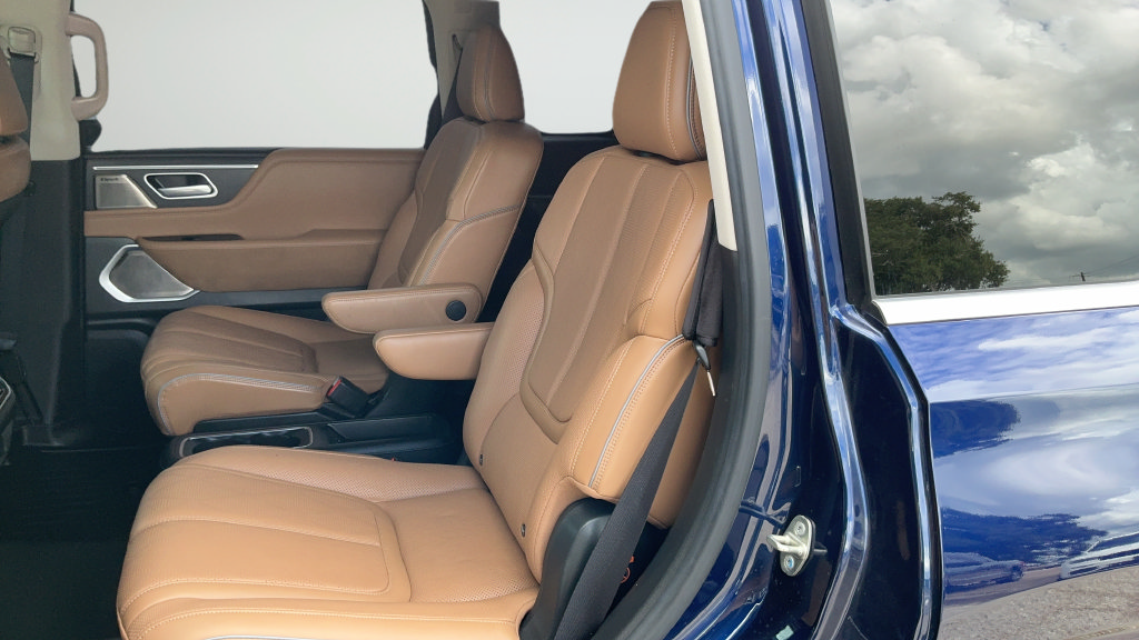 Used 2025 INFINITI QX80 Sensory AWD/4WD image 20