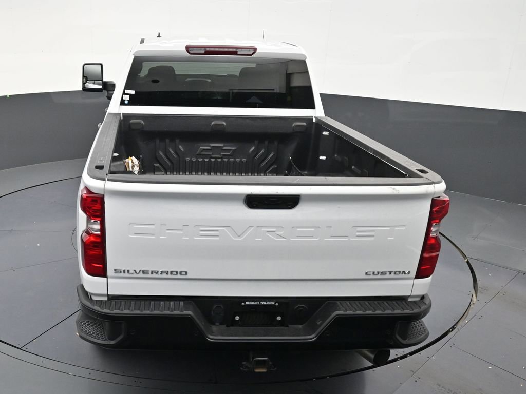 Used 2025 Chevrolet Silverado 2500 Custom w/ Custom Value Package AWD/4WD image 15