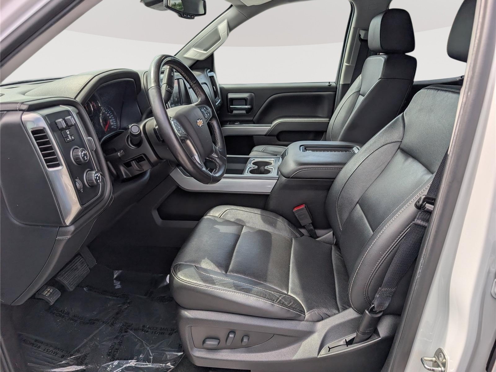 Used 2018 Chevrolet Silverado 1500 LTZ Z71 w/ LTZ Plus Package AWD/4WD image 17