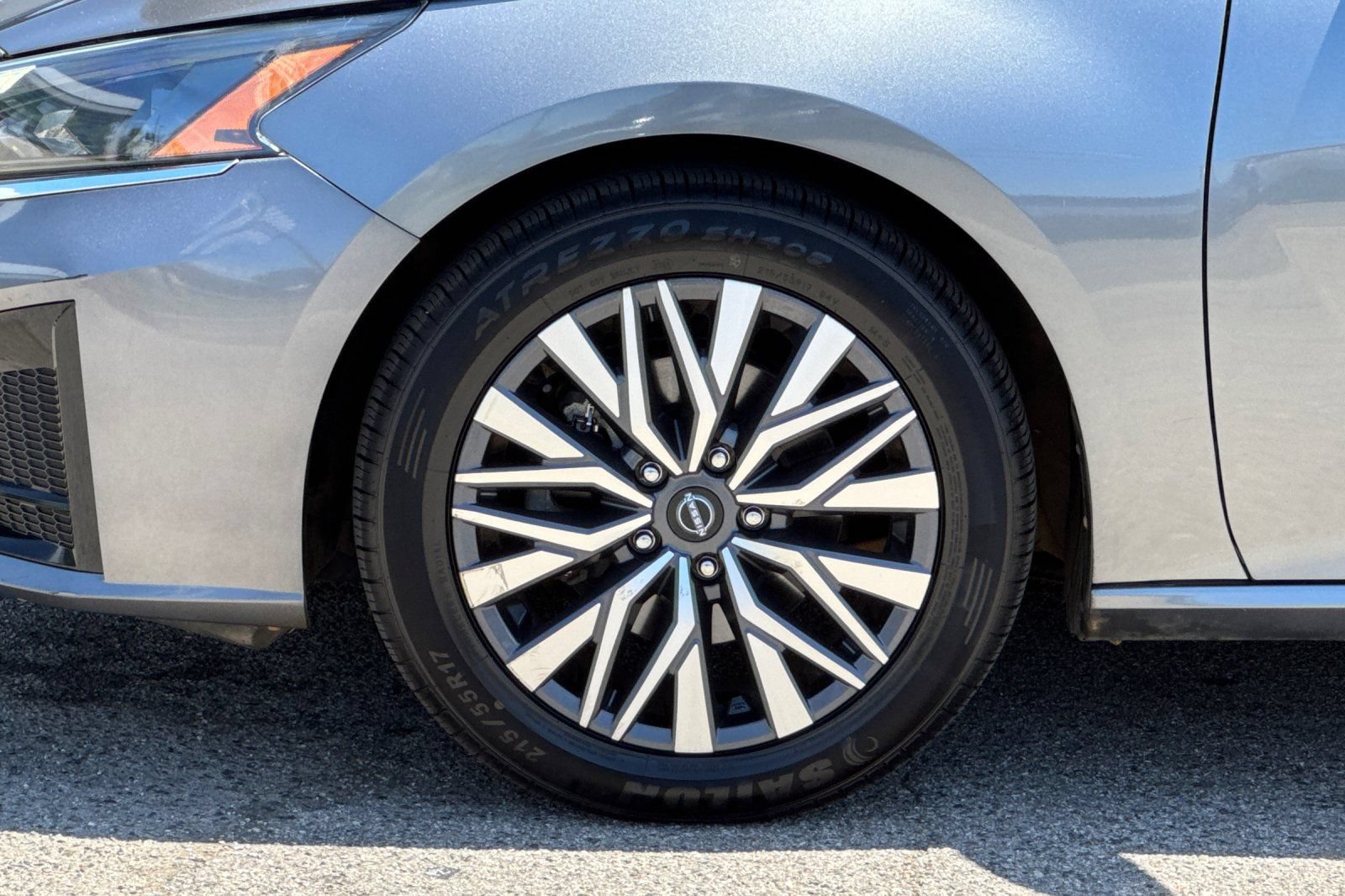 Used 2023 Nissan Altima 2.5 SV FWD image 25