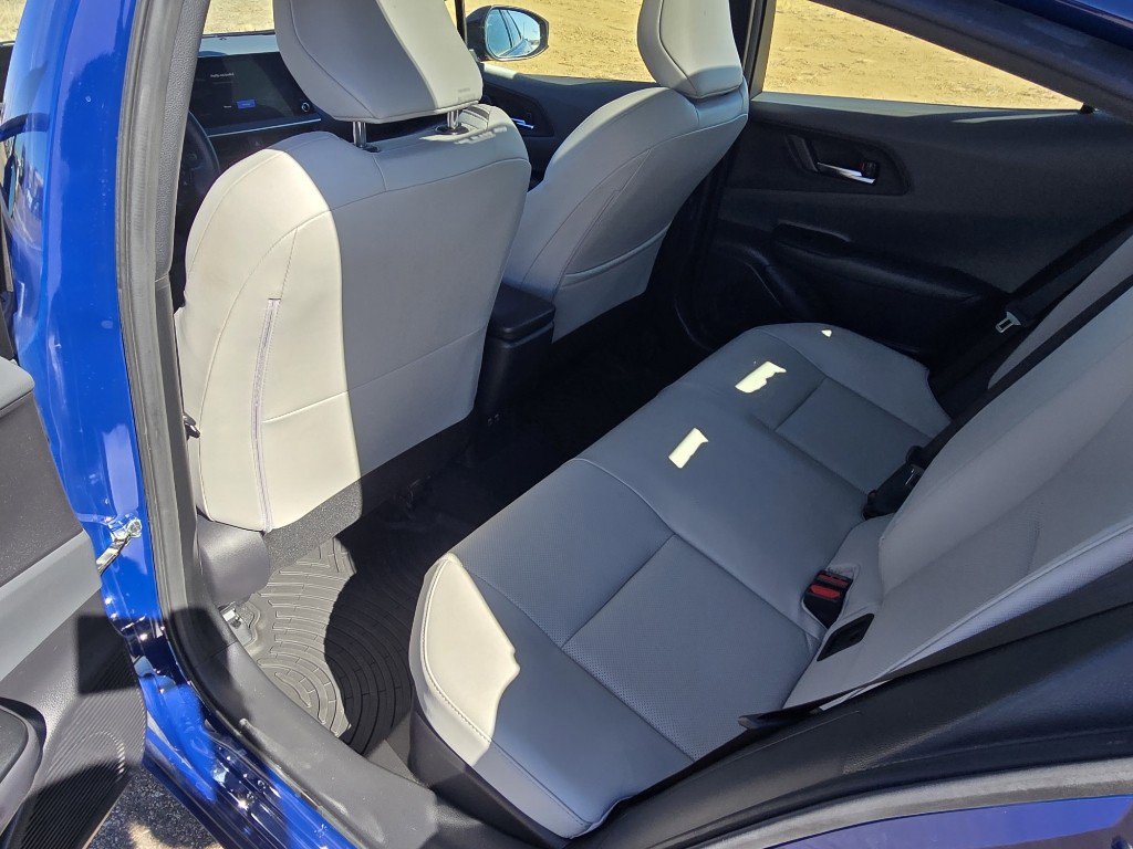 Used 2024 Toyota Prius XLE image 15