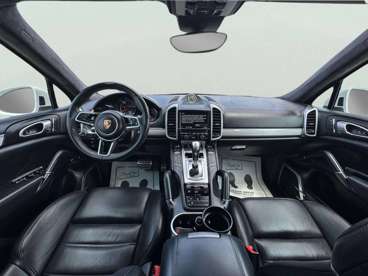 Used 2015 Porsche Cayenne Turbo AWD/4WD image 19