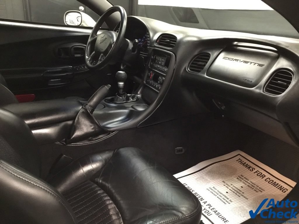 Used 2004 Chevrolet Corvette Z06 w/ Memory Package RWD image 23
