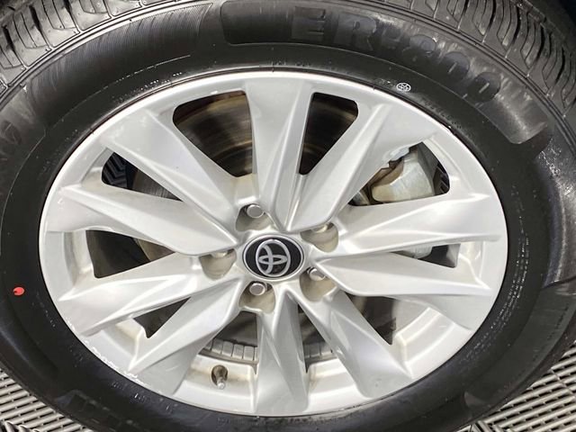 Used 2023 Toyota Corolla Cross LE image 29