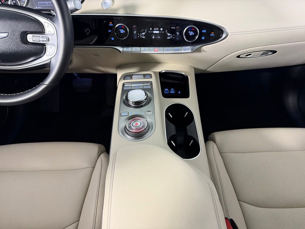 Used 2023 Genesis GV70 2.5T Select w/ Select Package image 16