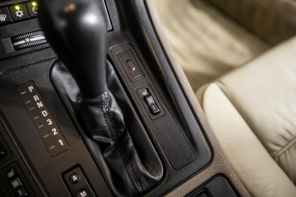 Used 1993 BMW 850Ci RWD image 34