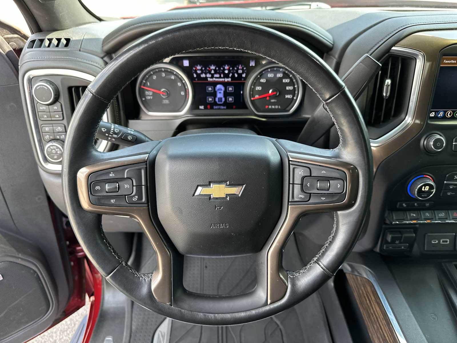 Used 2019 Chevrolet Silverado 1500 High Country w/ Z71 Off-Road Package image 21