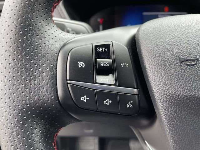 Used 2025 Ford Escape ST-Line FWD image 19