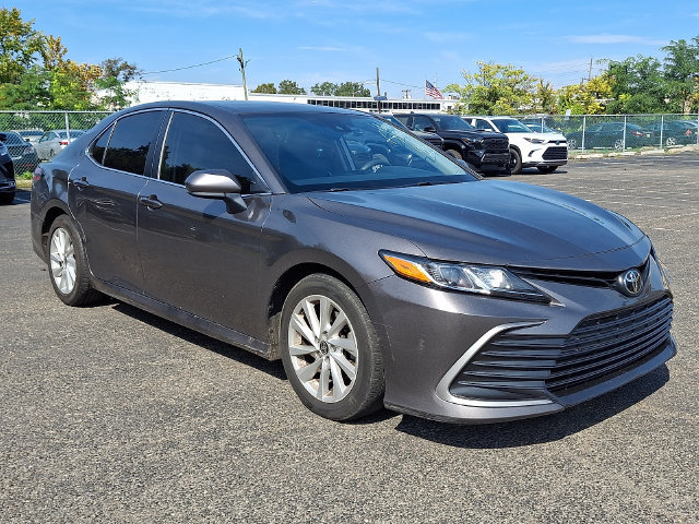 Used 2021 Toyota Camry LE FWD image 1