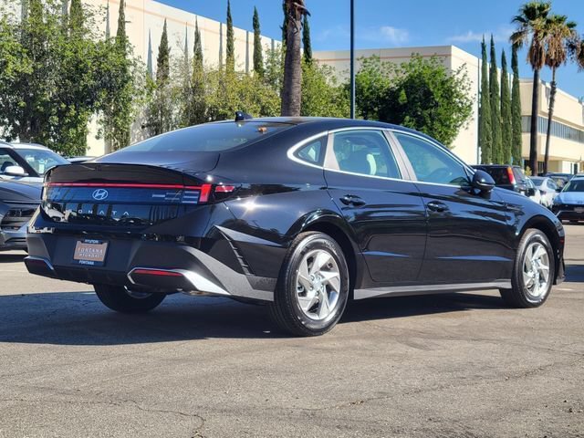 New 2026 Hyundai Sonata SE FWD image 4