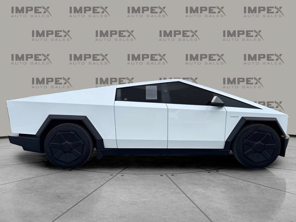Used 2024 Tesla Cybertruck Cyberbeast AWD/4WD image 7