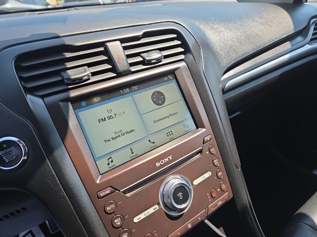 Used 2018 Ford Fusion Titanium FWD image 29