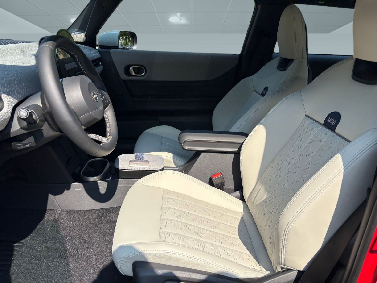 New 2026 MINI Cooper S image 5