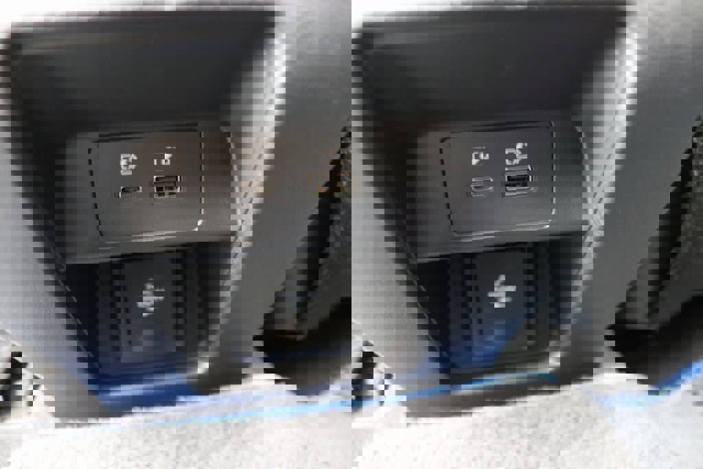 Used 2025 Mitsubishi Outlander SEL image 25