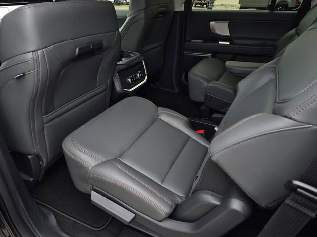 New 2025 Ford Expedition Active RWD image 14
