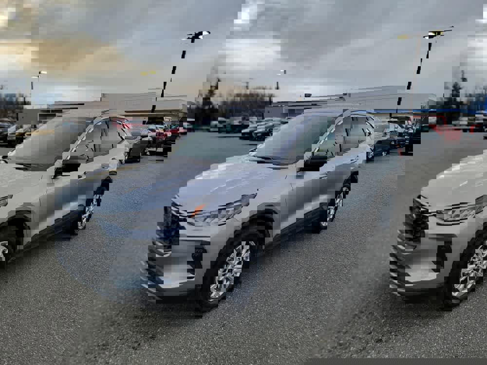 Used 2024 Ford Escape Active image 1