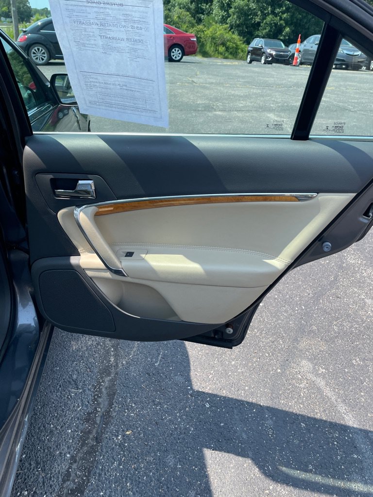 Used 2012 Lincoln MKZ AWD image 20