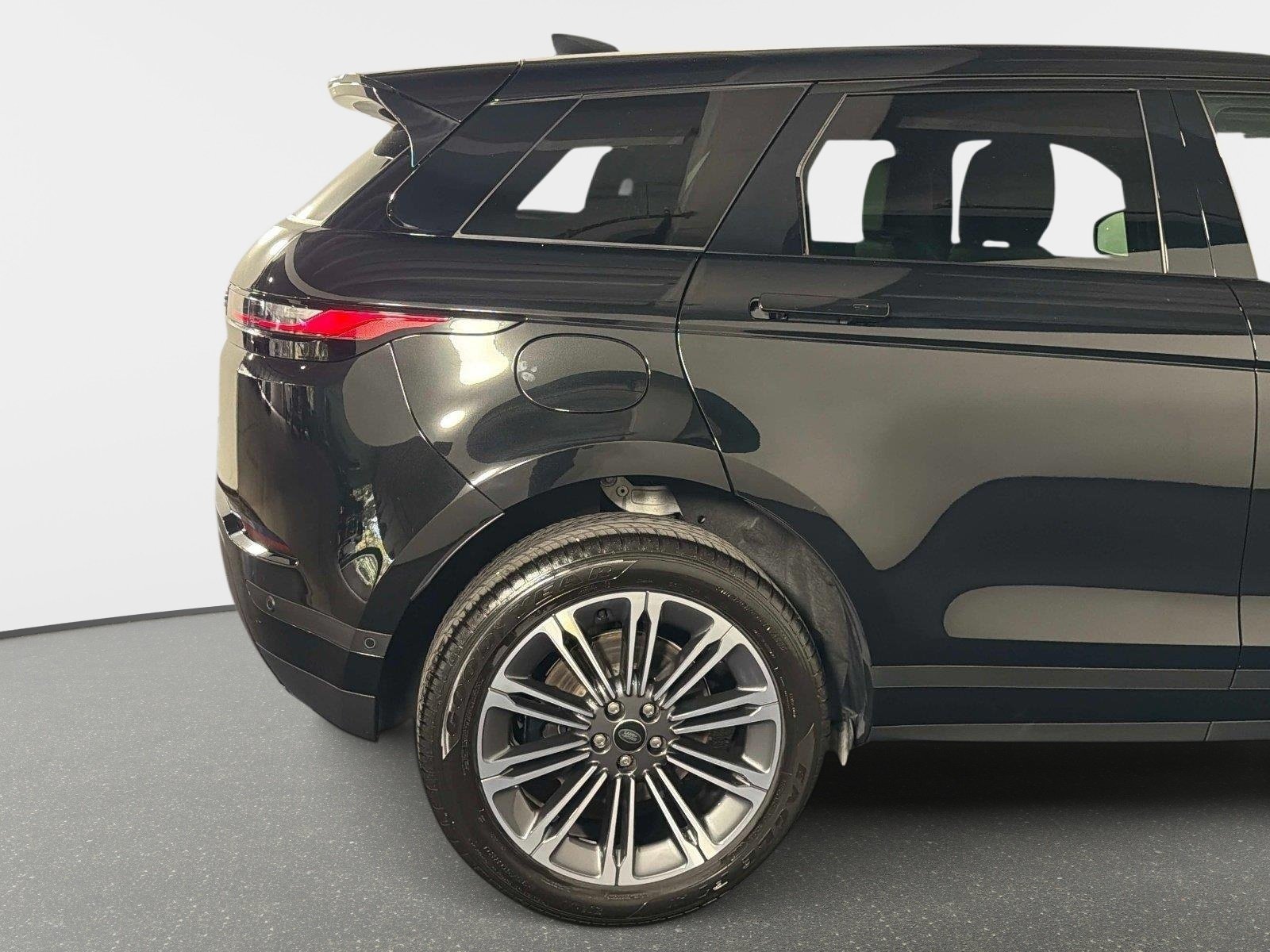 Used 2026 Land Rover Range Rover Evoque S AWD/4WD image 18