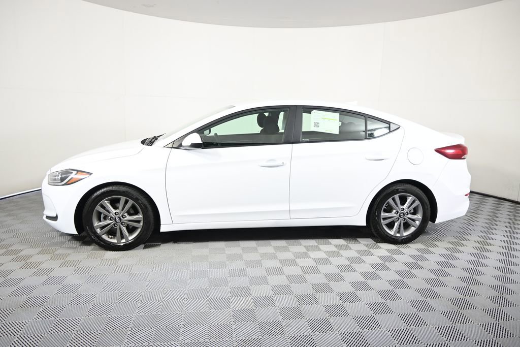 Used 2018 Hyundai Elantra SEL FWD image 2