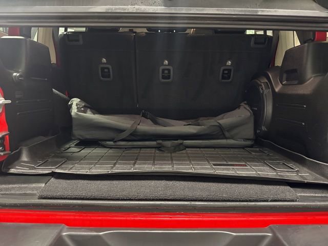 Used 2022 Jeep Wrangler Unlimited Sahara 4xe image 21