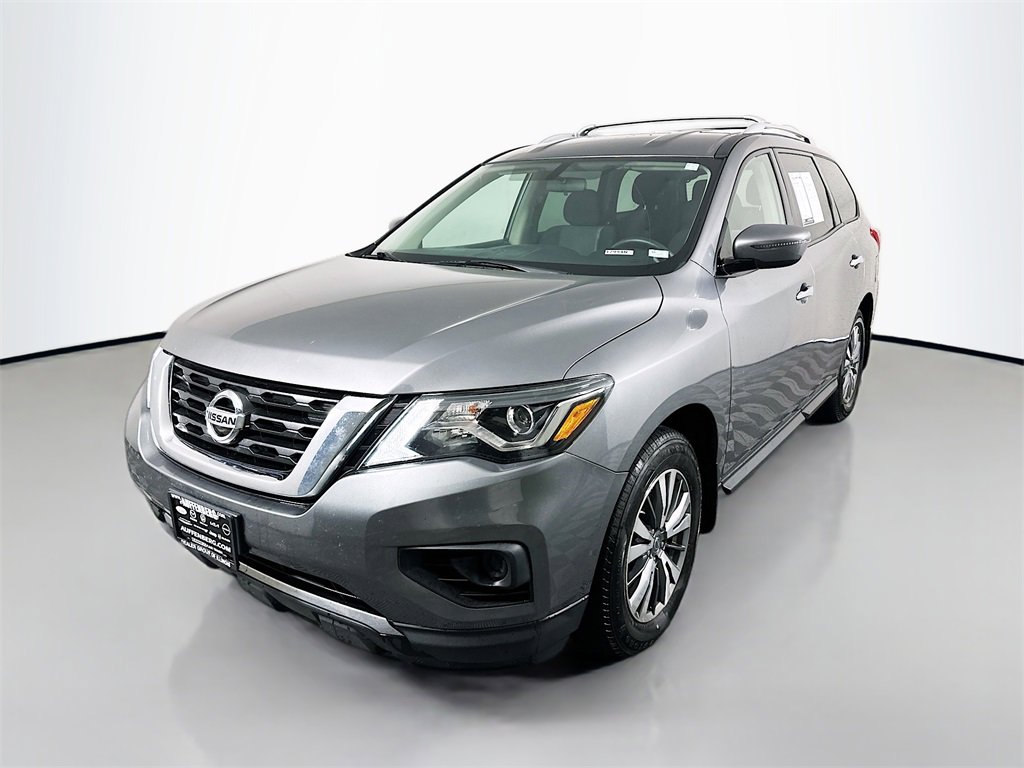 Used 2020 Nissan Pathfinder S image 3
