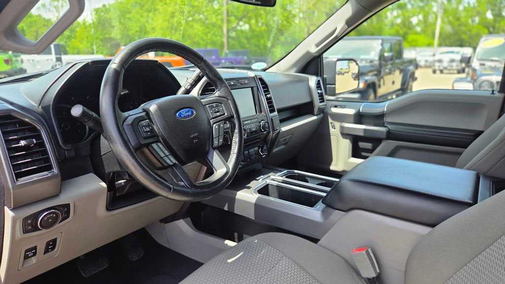 Used 2018 Ford F150 XLT w/ Equipment Group 302A Luxury AWD/4WD image 14