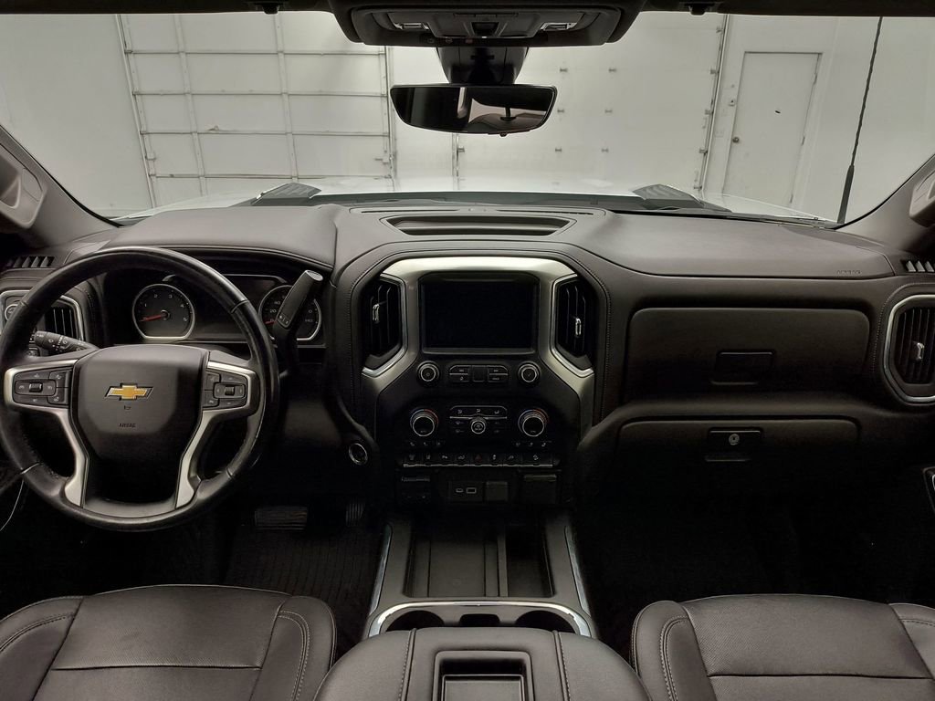 Used 2021 Chevrolet Silverado 3500 LTZ w/ LTZ Premium Package image 13