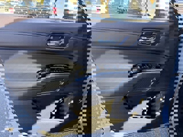 New 2025 Nissan Pathfinder SL w/ SL Premium Package image 10