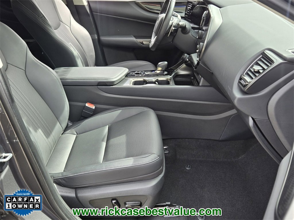 Used 2025 Lexus NX 250 FWD image 19
