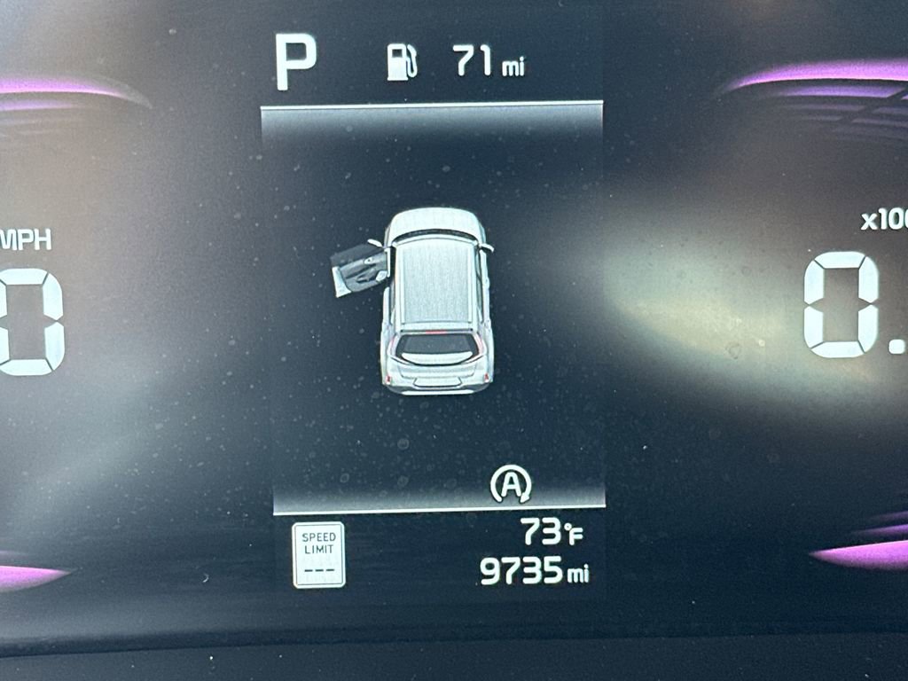 Used 2025 Kia Soul LX w/ LX Technology Package image 27