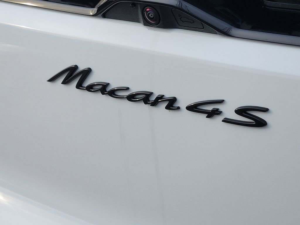 New 2026 Porsche Macan 4S Electric image 27