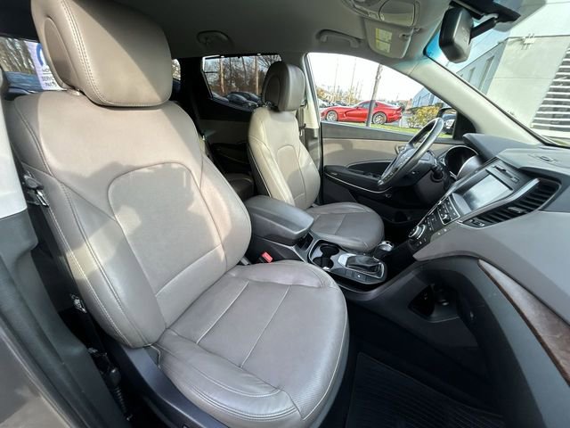 Used 2018 Hyundai Santa Fe Sport image 24