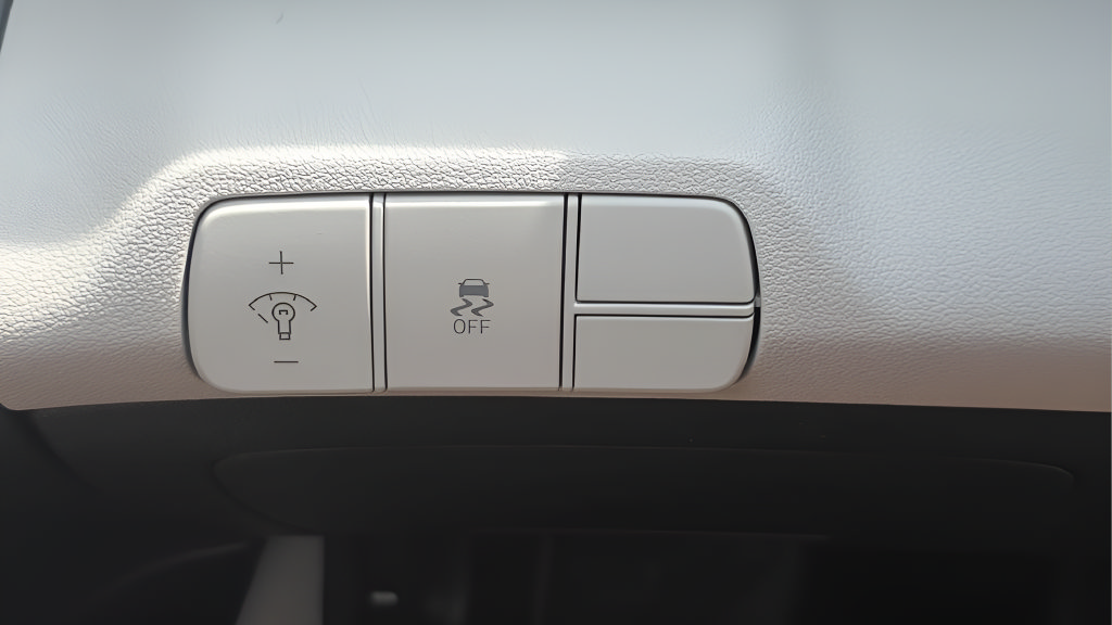 New 2026 Hyundai Elantra Limited FWD image 26